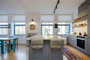 Veeve - The Hackney Loft